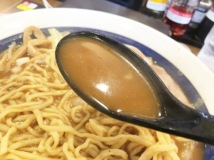 8番らーめん　野菜らーめん味噌　スープ