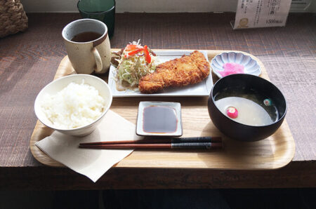 射水市【番屋カフェ】日本のベニス「内川」沿いのオシャレなカフェ♪まんぷくランチを食す。