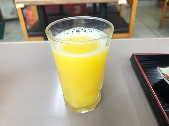 かどや食堂　オレンジジュース