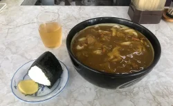 百万石うどん　カレーうどん大盛り＆おにぎり