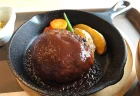 LOCOMOTION COFFEE AND BED　ハンバーグ
