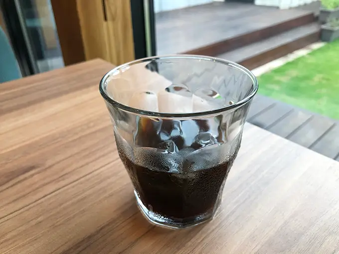 LOCOMOTION COFFEE AND BED　食後のアイスコーヒー