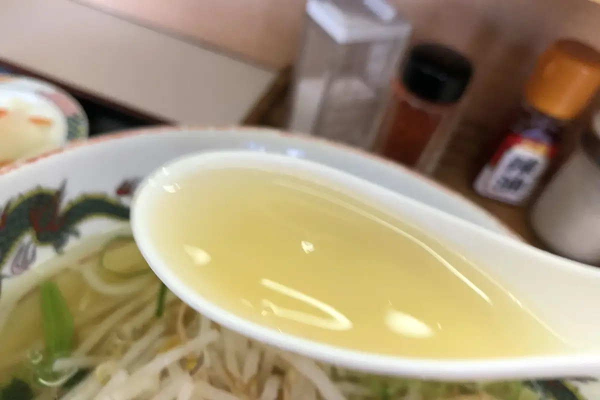 八幡のすしべん 高柳店　和風ラーメン　スープ