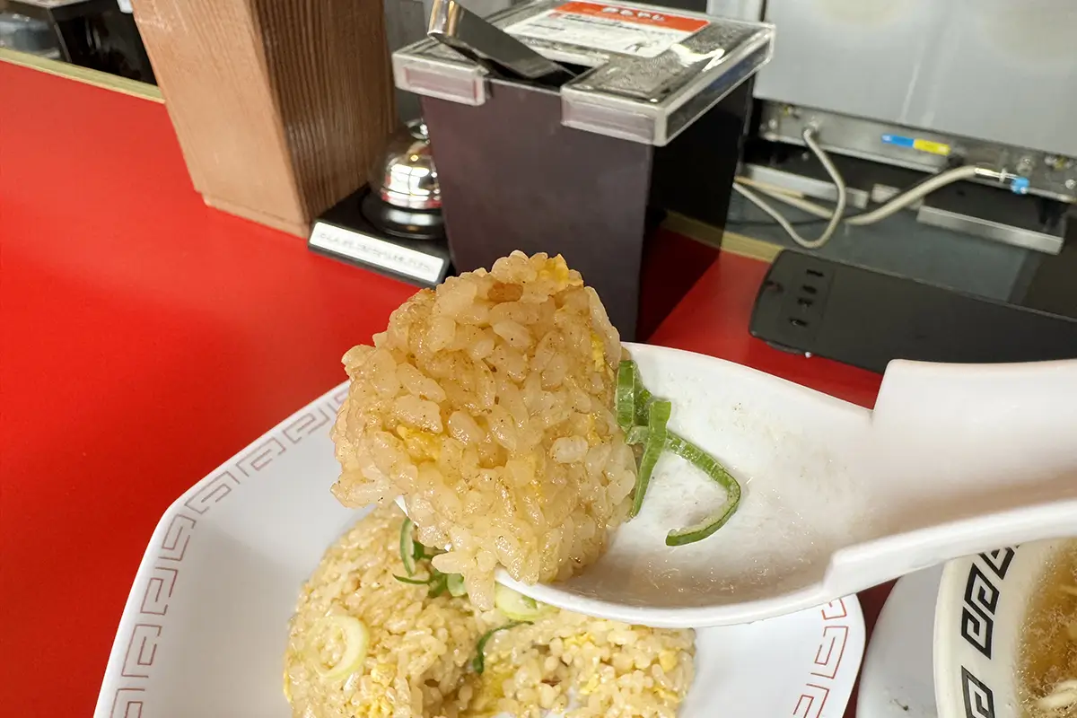 岐阜タンメン　半チャンセット　チャーハン