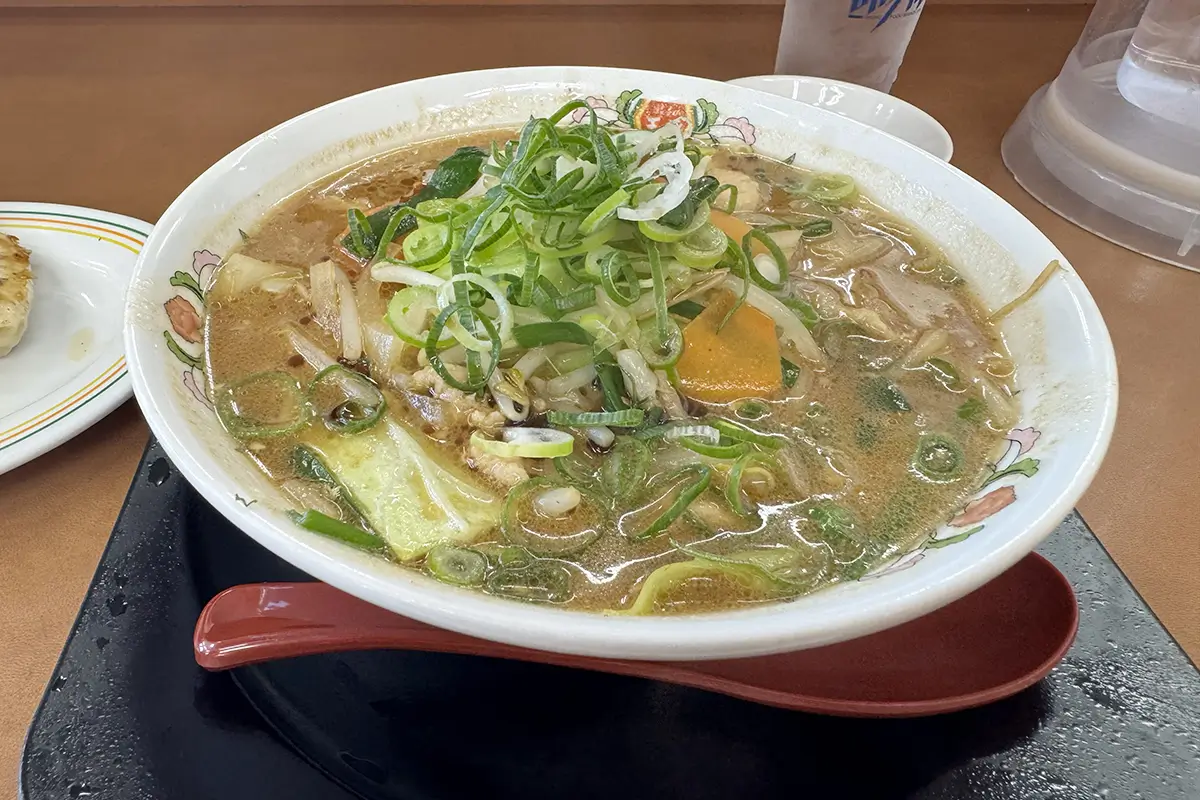 餃子の王将　期間限定メニュー 焦がしニンニク味噌ラーメン