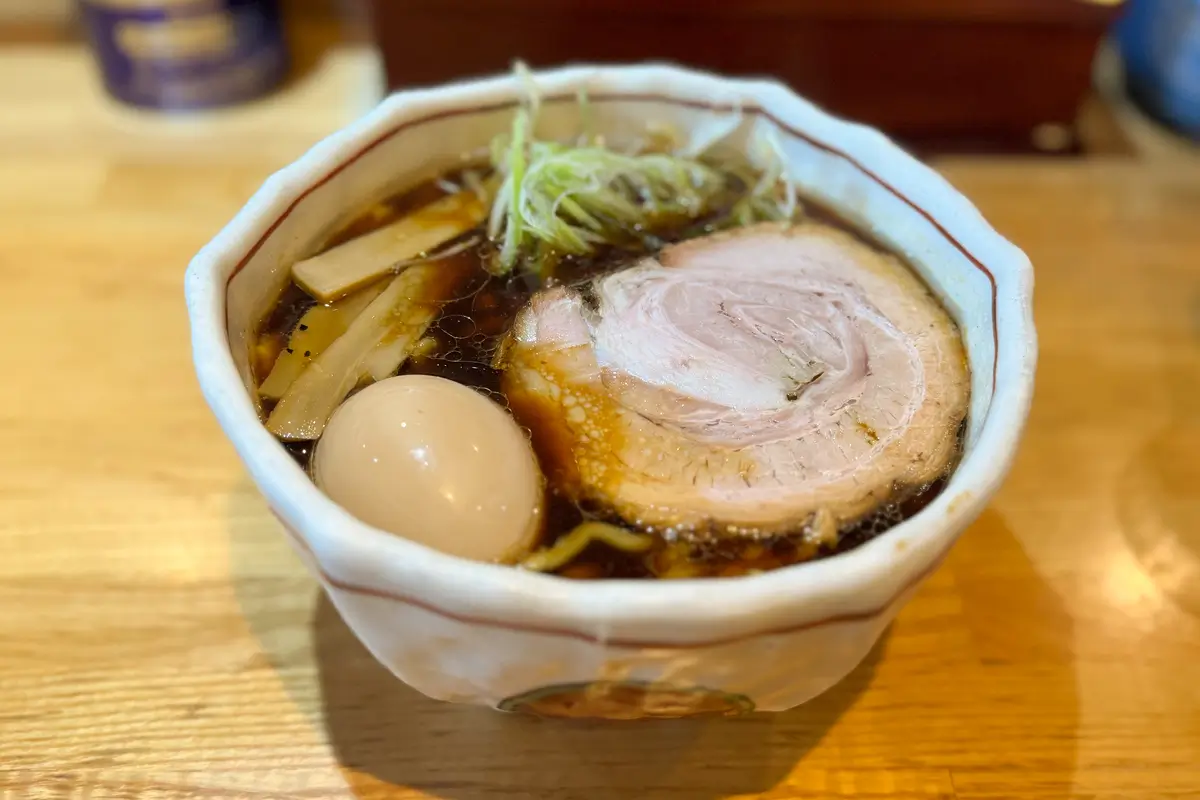 画像 誠や 七尾店 醤油らーめん大 煮玉子トッピング