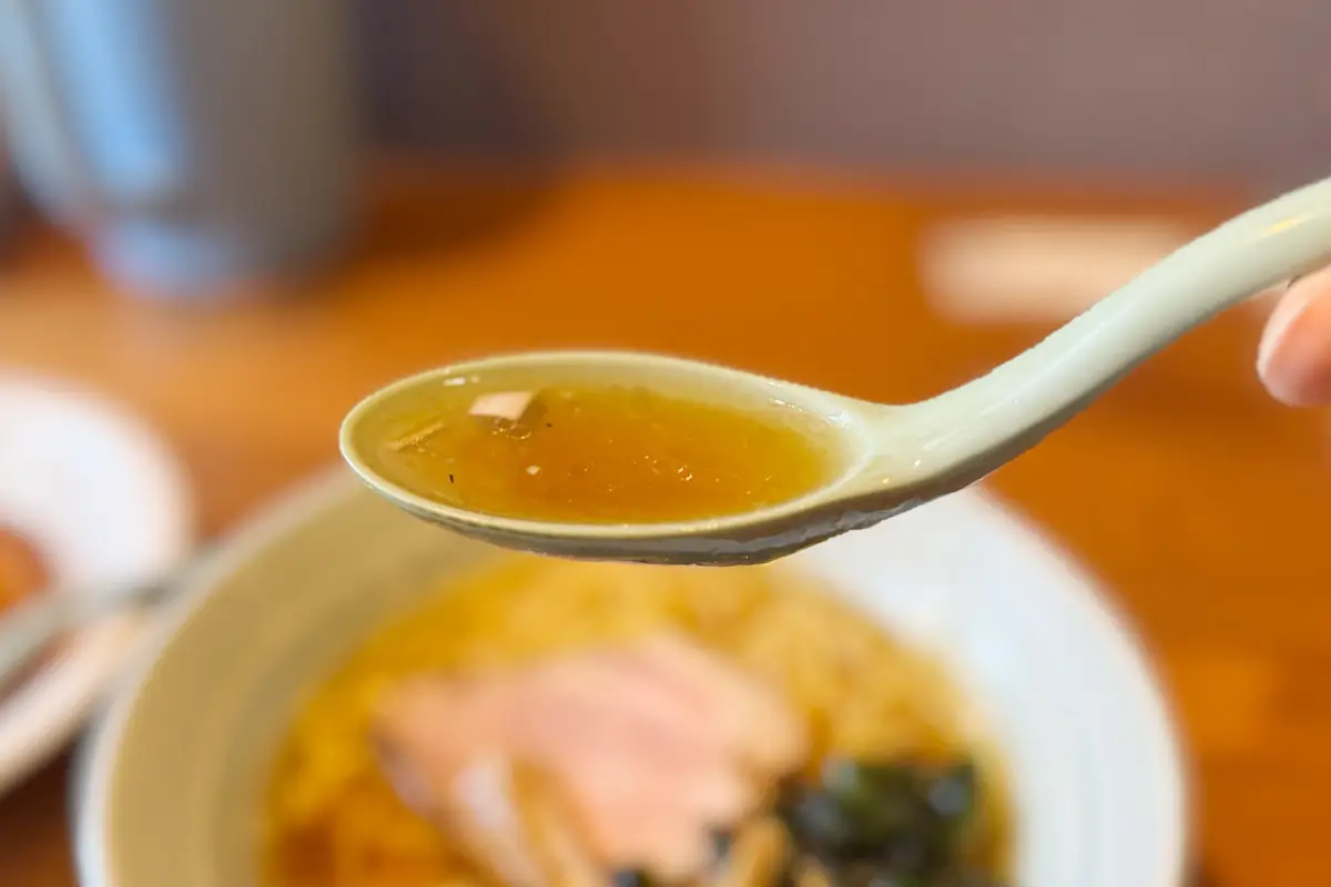画像 中華レストラン 昇龍 ラーメンセット 醤油ラーメン スープ