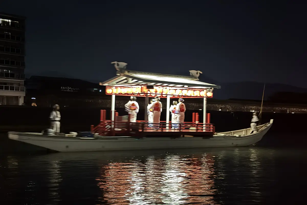 画像 長良川 鵜飼い イベント船(舞船)