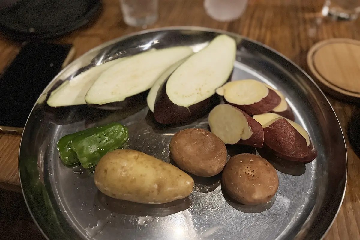 SHITARA VILLAGE　センターハウス（管理棟）内　お野菜マルシェでいただいた野菜
