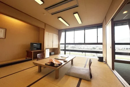 長良川温泉 ホテルパーク　川側和室