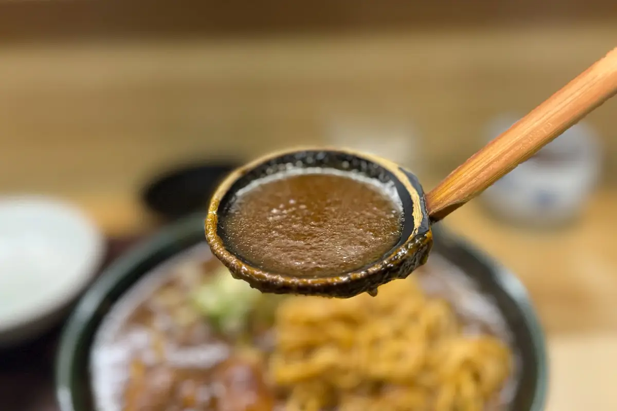 大吉　カレーラーメン　スープ