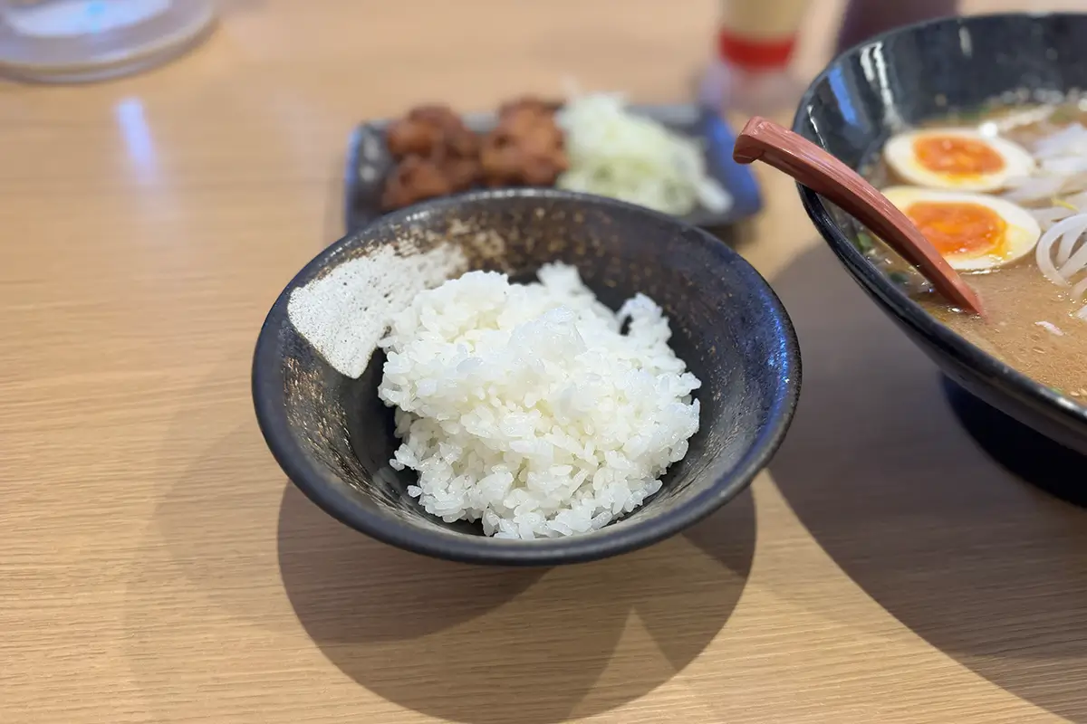 めん丸　Aランチ　半ライス