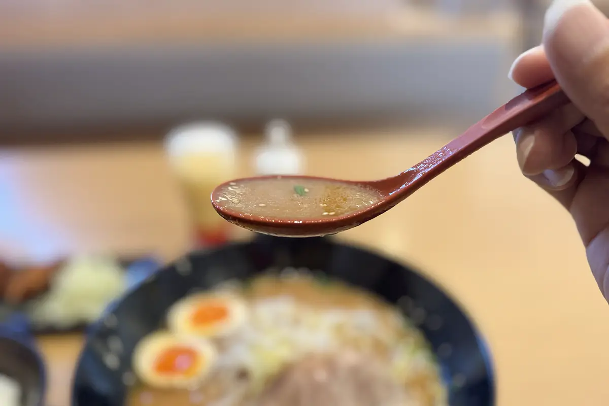 めん丸　Aランチ　味噌ラーメン　スープ