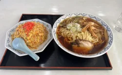大湖　大学ラーメンと焼き飯