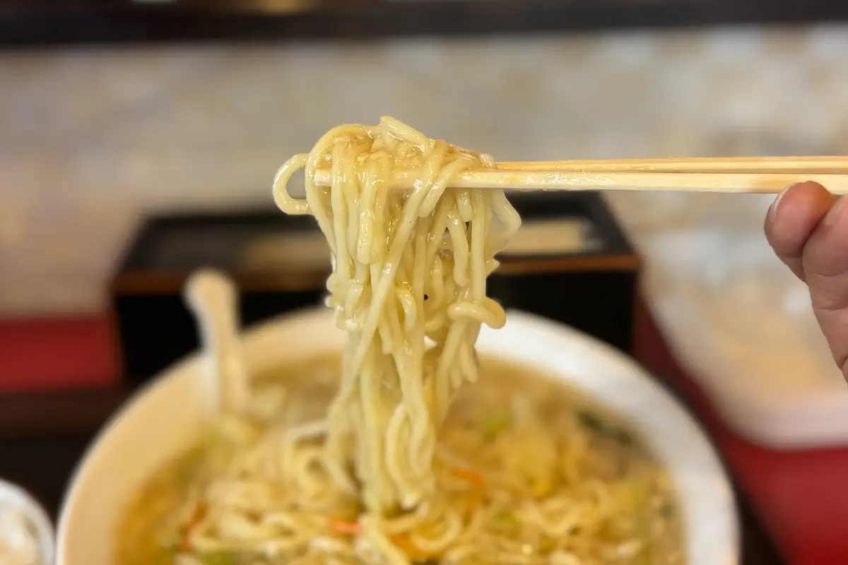画像 清華園 チャンポンメン 麺