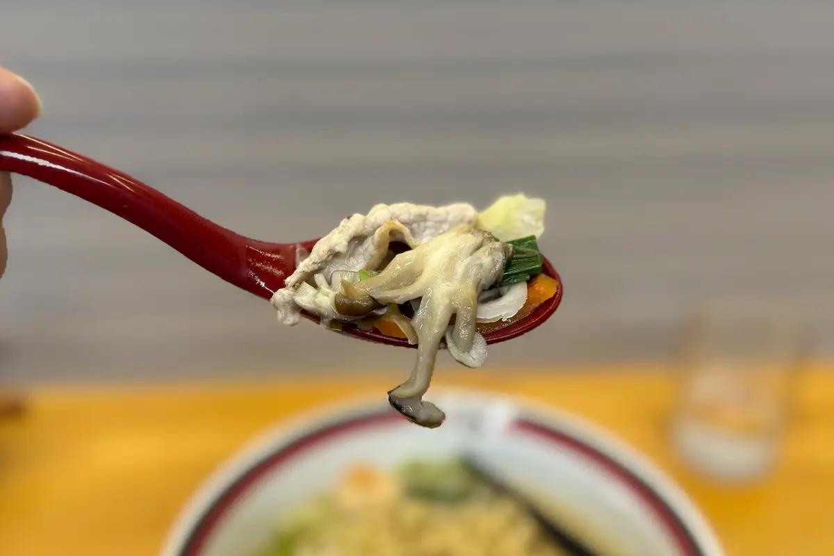 画像 とんとん亭 ちゃんぽんめん 具材