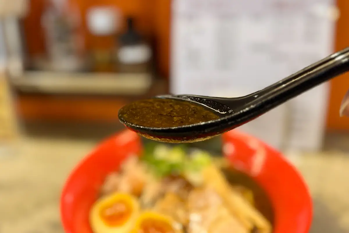 画像 麺 吉平 かつおラーメン スープ