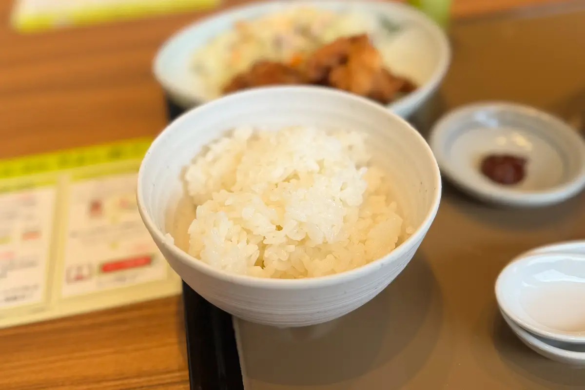 やよい軒　コク旨ちゃんぽんと唐揚げの定食　白飯