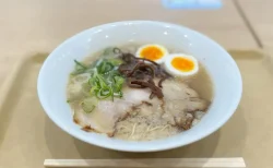 博多だるま　博多豚骨ラーメン味玉入