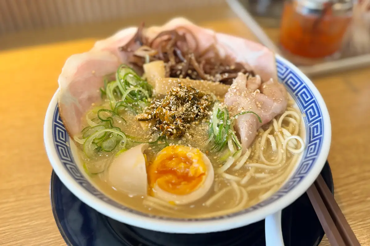 画像 博多ラーメン10(いちお) 全部乗せ とんこつ