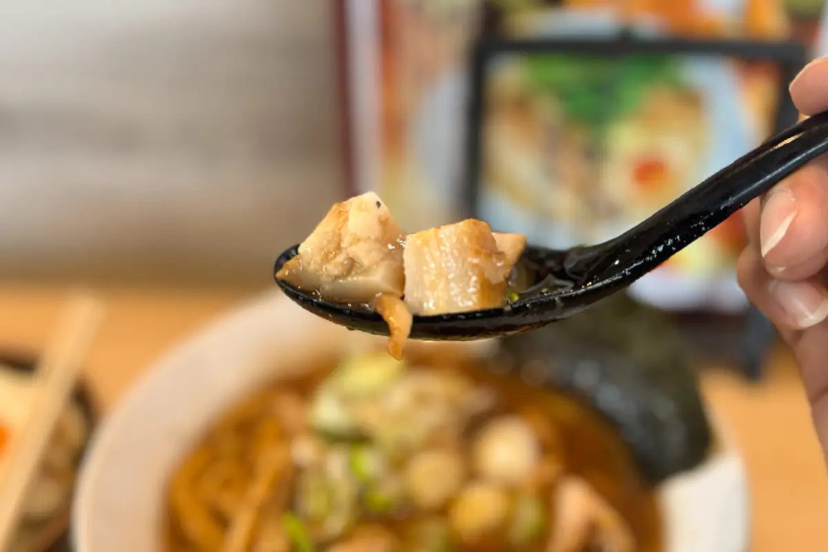 ひでお屋 中田店　ひでおブラックラーメン　チャーシュー