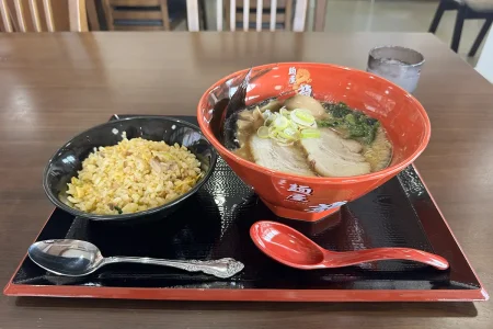 麺屋 龍　とんこつラーメン半チャーハンセット+味玉