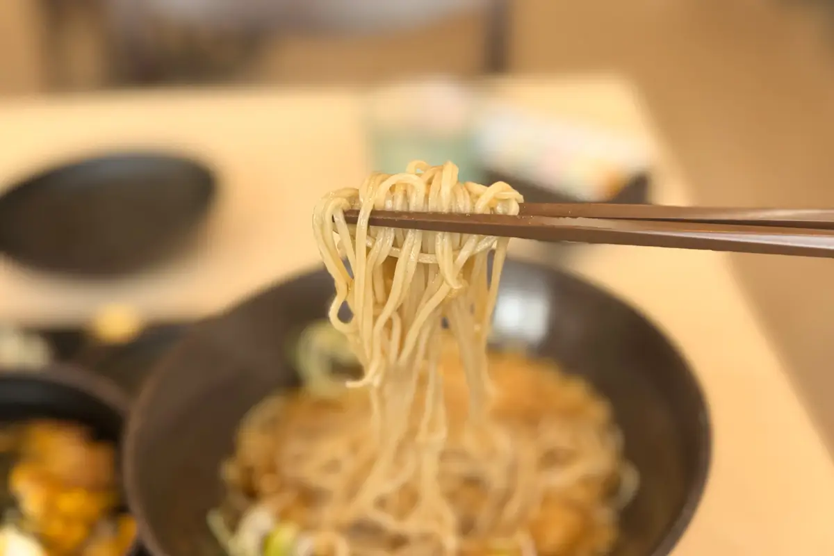 ゆで太郎 高岡店　満腹かつ丼セット　温かいそばの麺