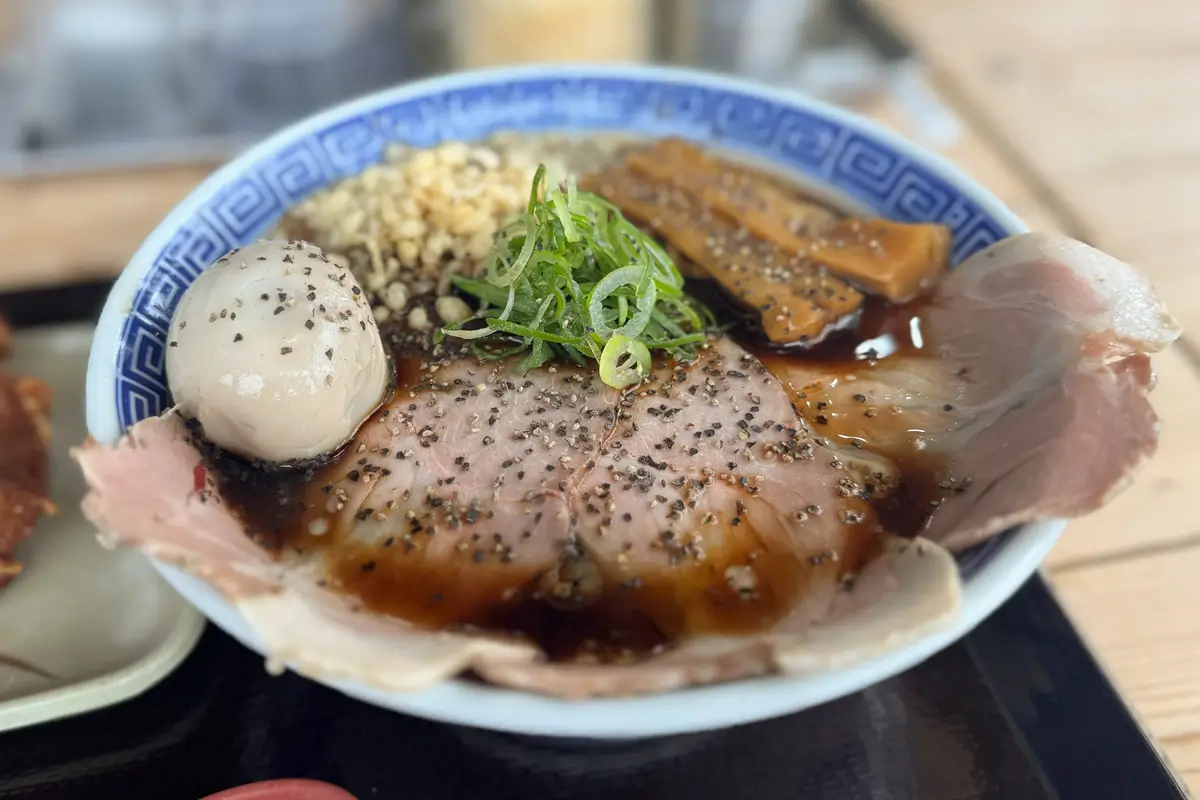 つけめん えびすこ　俺のブラック（麺大盛り）