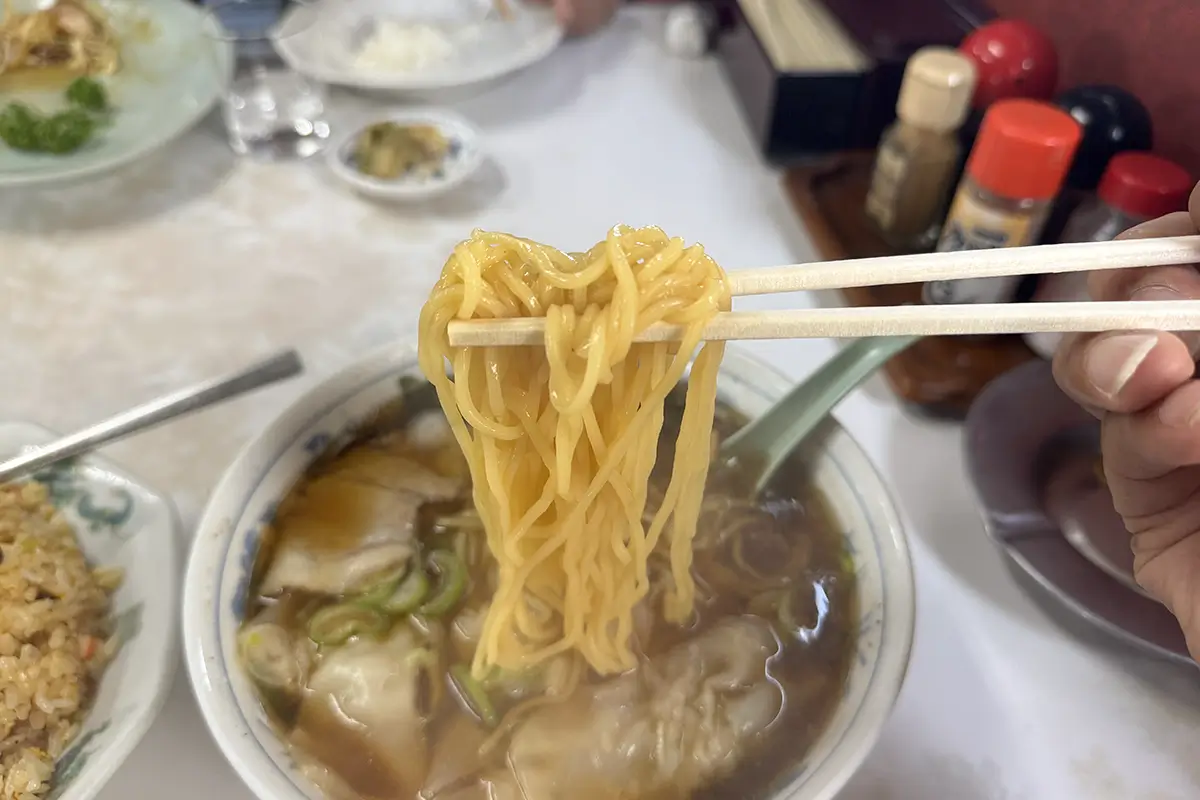 画像 中華料理ちゅー 雲呑麺(わんたん麺) 麺