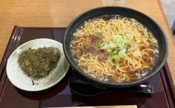 くるん食堂 和風ラーメン(大盛り)+おにぎり