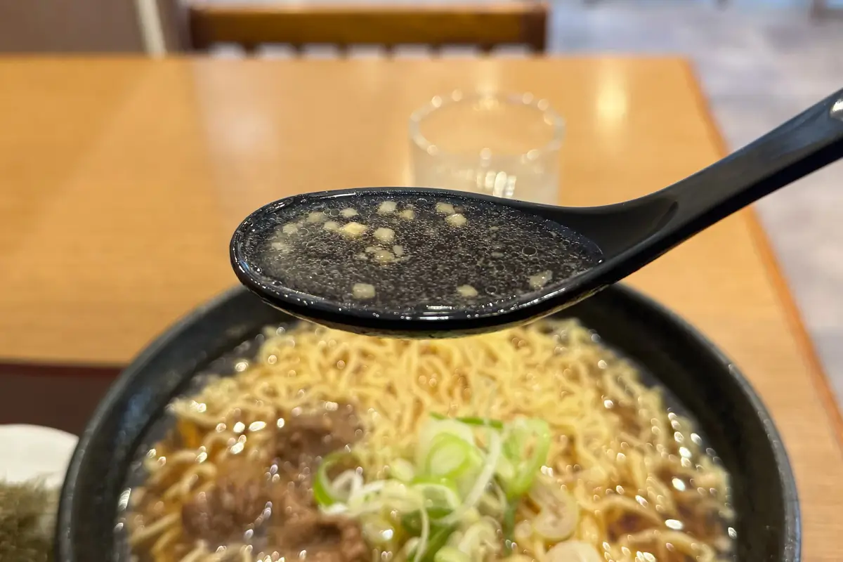 くるん食堂　和風ラーメン（大盛り）　スープ
