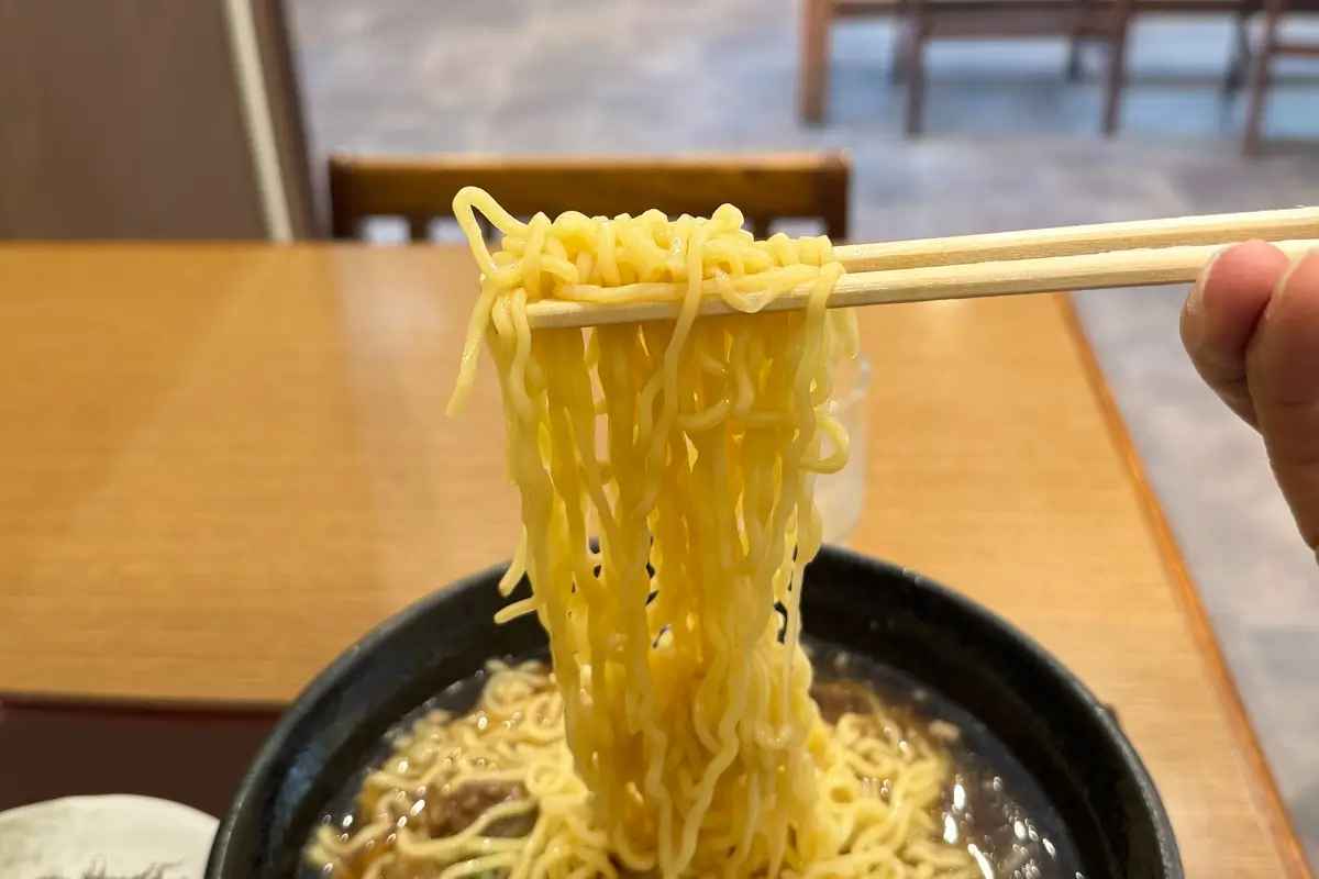 くるん食堂　和風ラーメン（大盛り）　麺